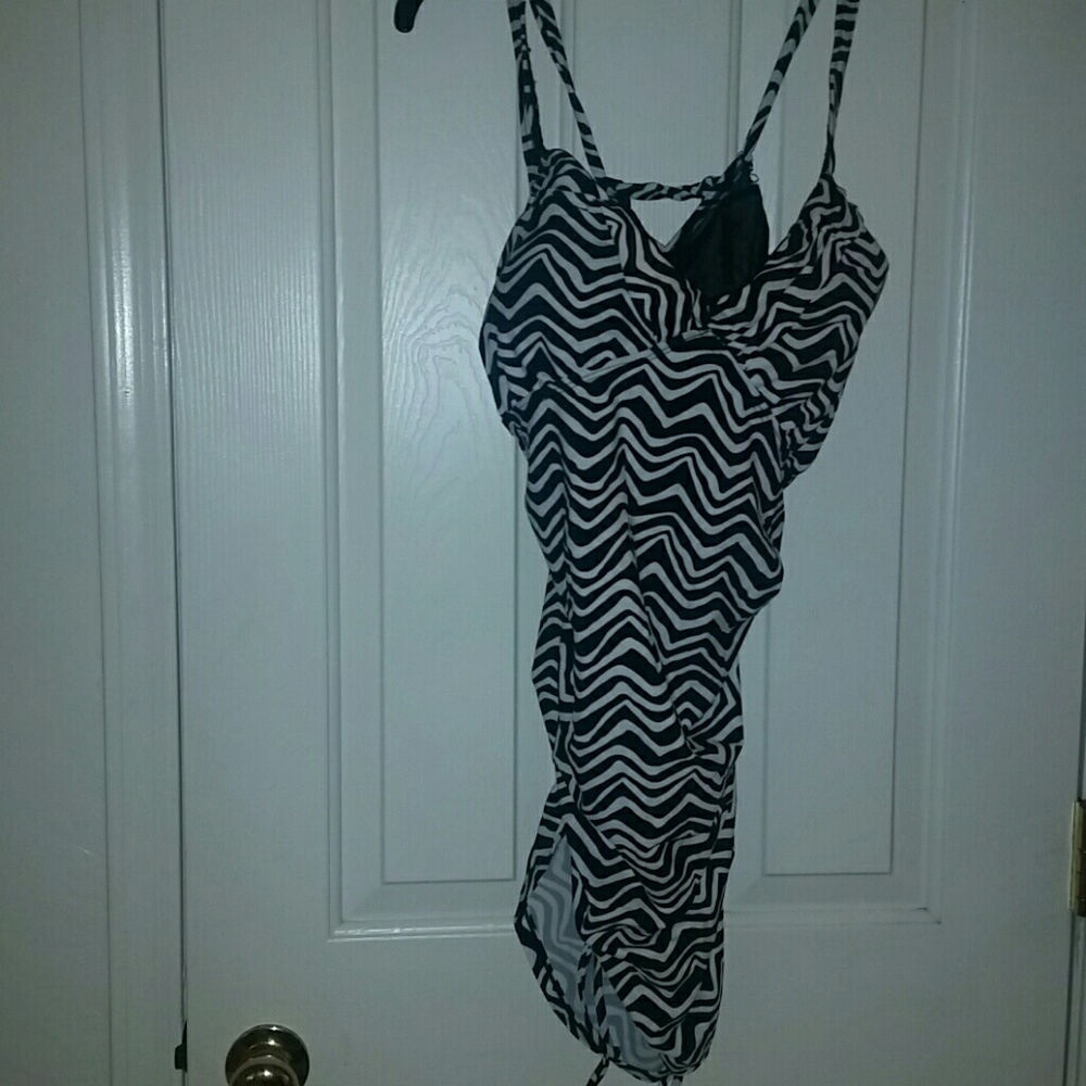 Swim suit